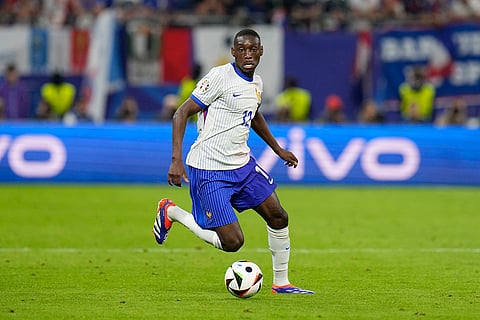 Randal Kolo Muani of France